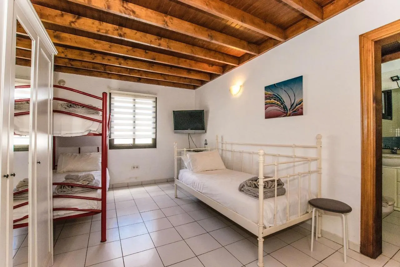 Villa Michelle - Lh114 By Villas Now Ltd Playa Blanca   Playa Blanca (Lanzarote)