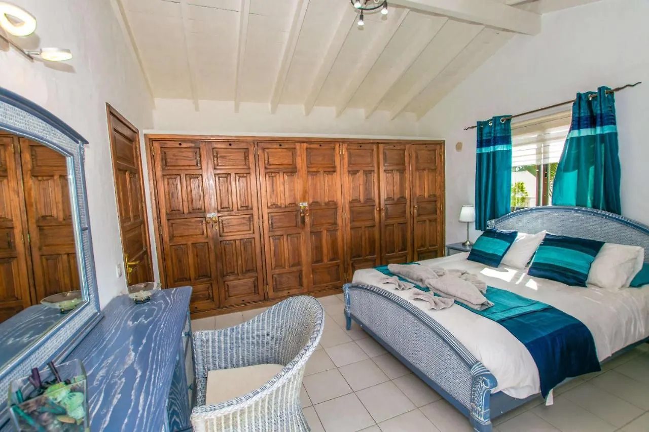 Villa Michelle - Lh114 By Villas Now Ltd Πλάγια Μπλάνκα