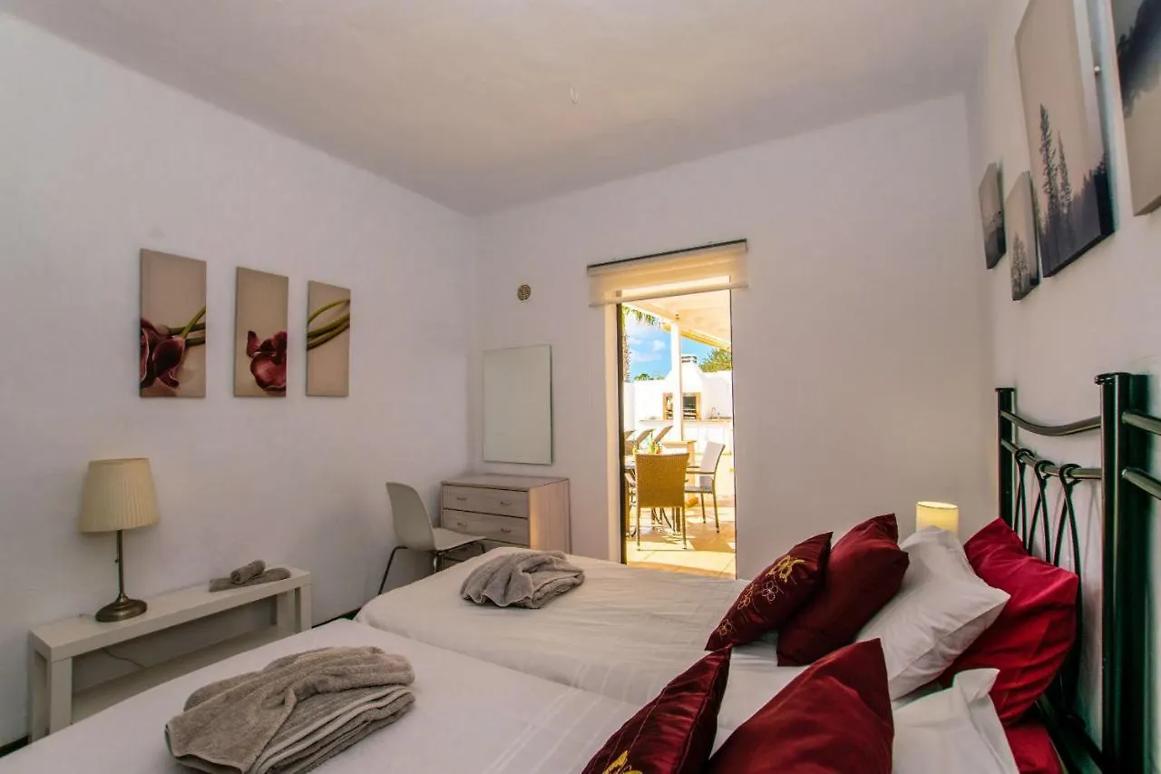 Villa Michelle - Lh114 By Villas Now Ltd Πλάγια Μπλάνκα