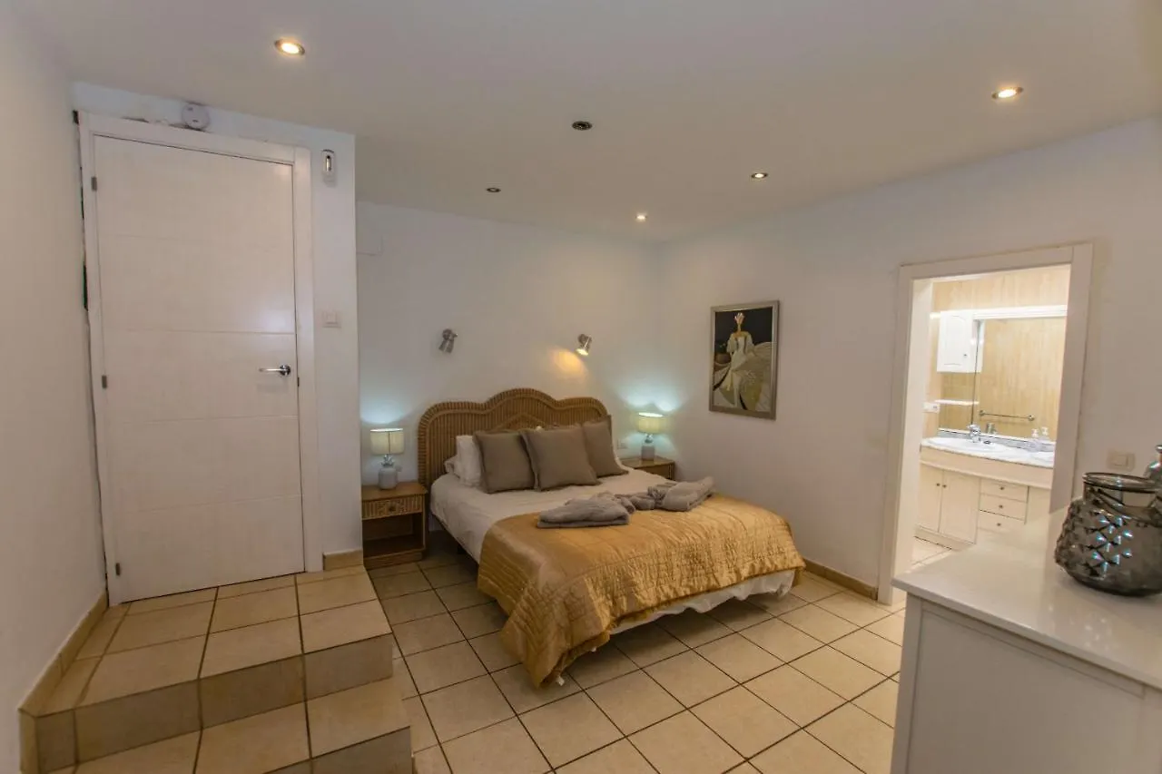 Villa Michelle - Lh114 By Villas Now Ltd Πλάγια Μπλάνκα